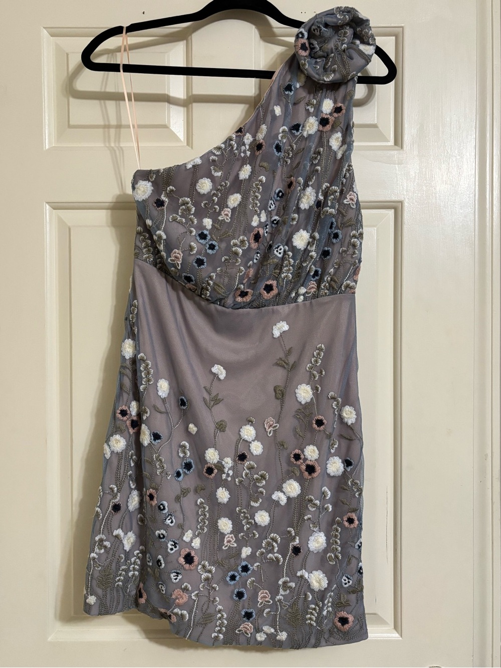 BNWT Embroidered One-Shoulder Floral Dress - grey with sheer overlay.